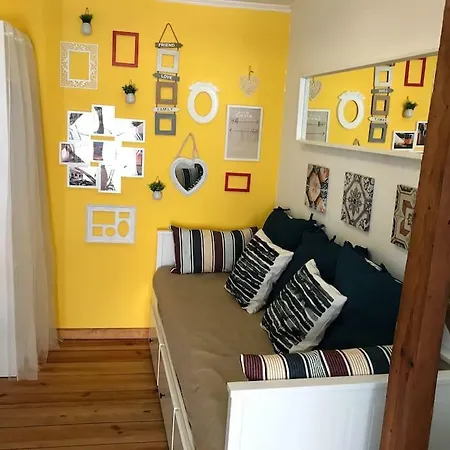 شقة Typical Studio In Great Location! Tram 28! Lisboa
